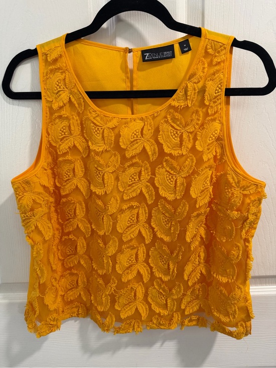 7Th Avenue Design Studio Tops - NY&Co. 7th Ave Design Studio Sleeveless Floral Appliqué Blouse in Saffron. Sz M.
